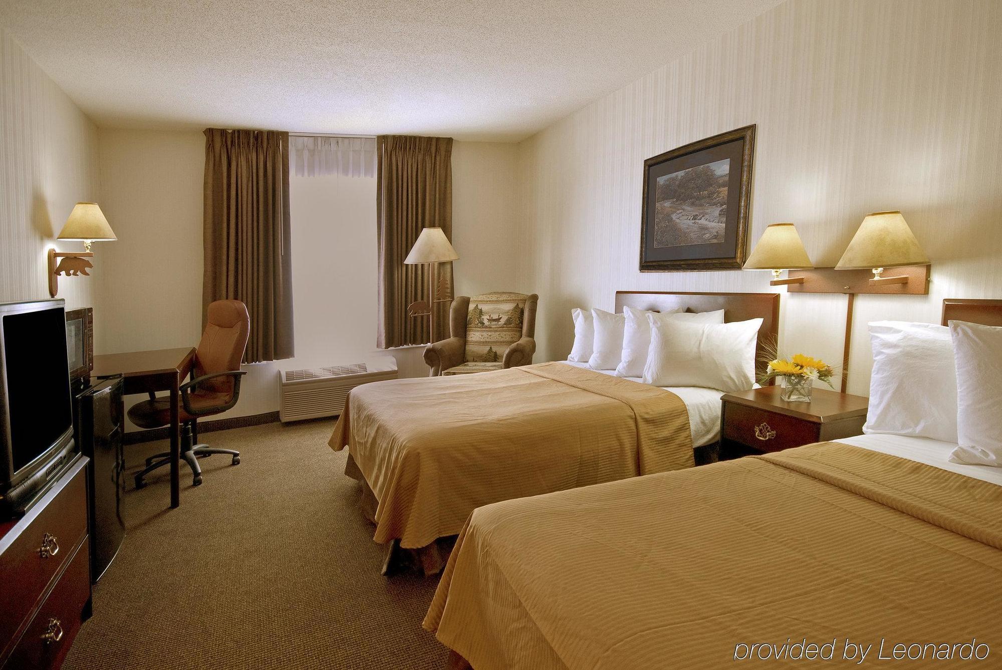 Clubhouse Inn West Yellowstone Room photo